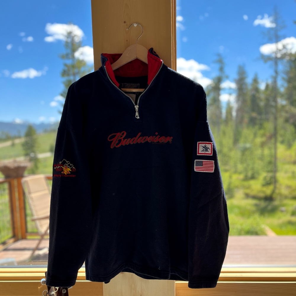 2002 Budweiser Pullover